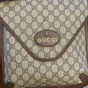 GUCCI Neo Vintage Envelope Messenger GG Coated Canvas
Medium